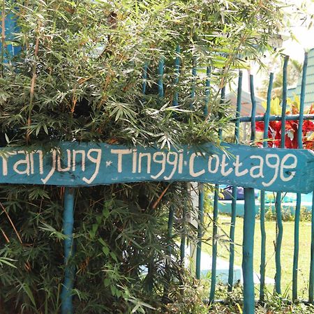Tanjong Tinggi Cottage Sijuk Εξωτερικό φωτογραφία